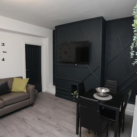 Cheerful 4-Bedroom Home In Sheffield Walkley Exterior foto