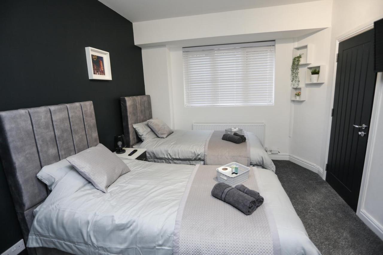 Cheerful 4-Bedroom Home In Sheffield Walkley Exterior foto