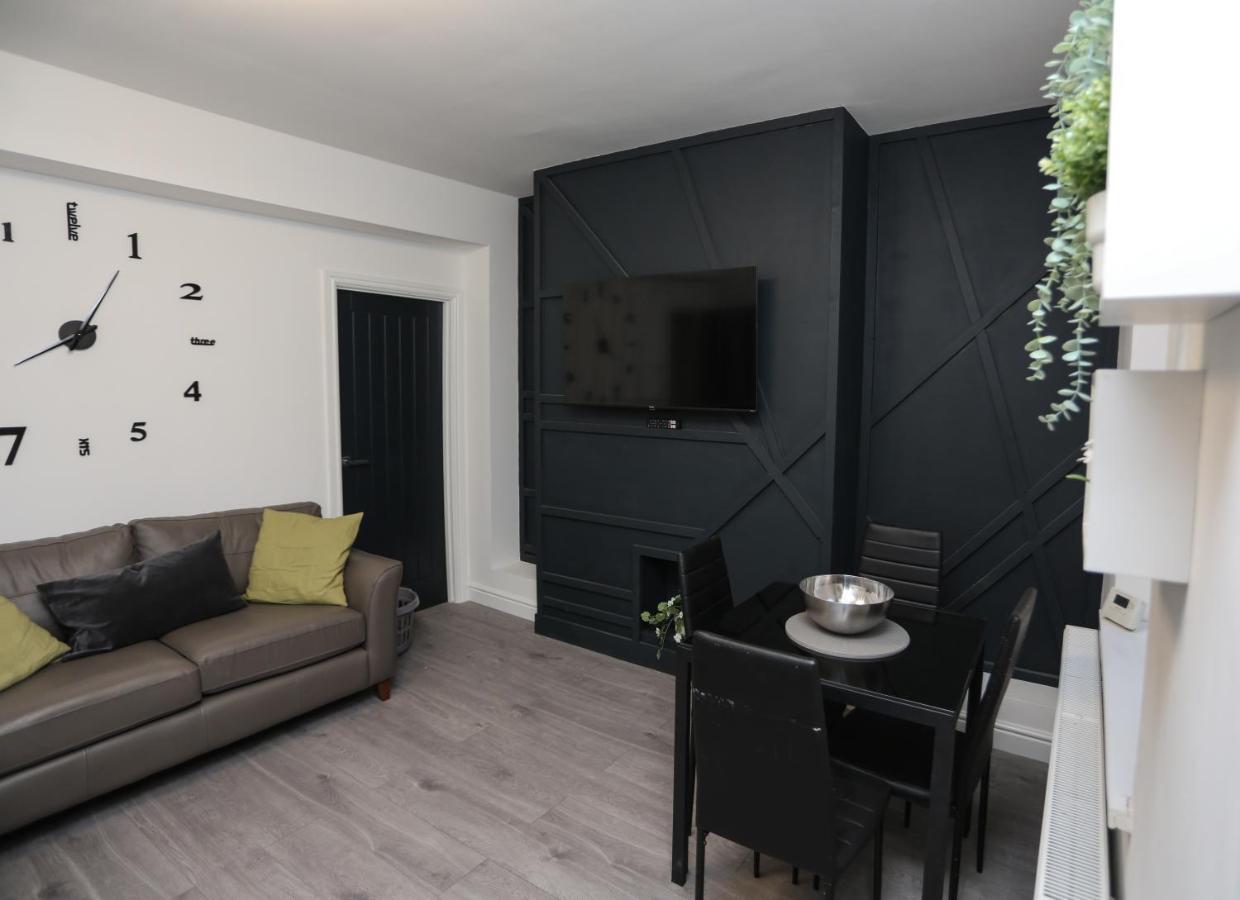 Cheerful 4-Bedroom Home In Sheffield Walkley Exterior foto